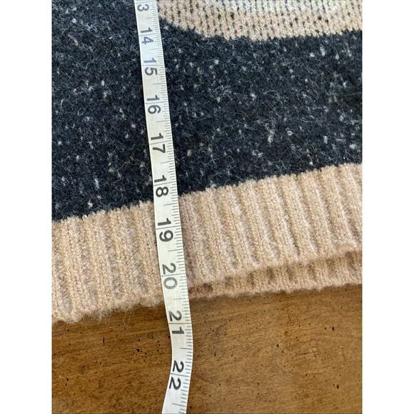 Anthropologie Luna Ivy Cozy Teddy bear Cropped Loose fit Sweater sz S New flaws - Picture 6 of 9